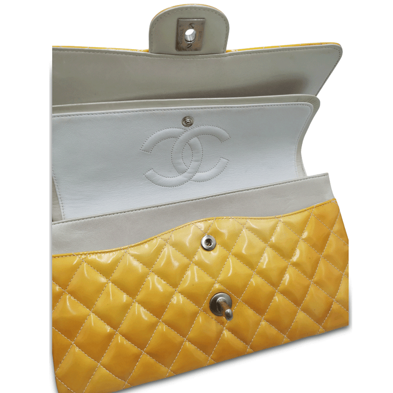 Orange Patent Classic flap medium taske fra brand: CHANEL - We Do Vintage
