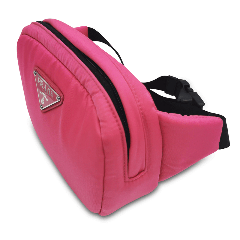 Fuxia pink nylon bæltetaske taske fra brand: PRADA - We Do Vintage