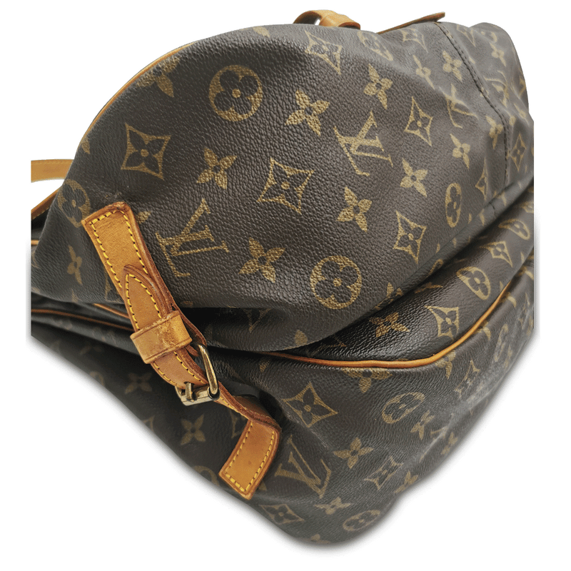 Monogram Canvas Saumur 35 taske fra brand: LOUIS VUITTON - We Do Vintage