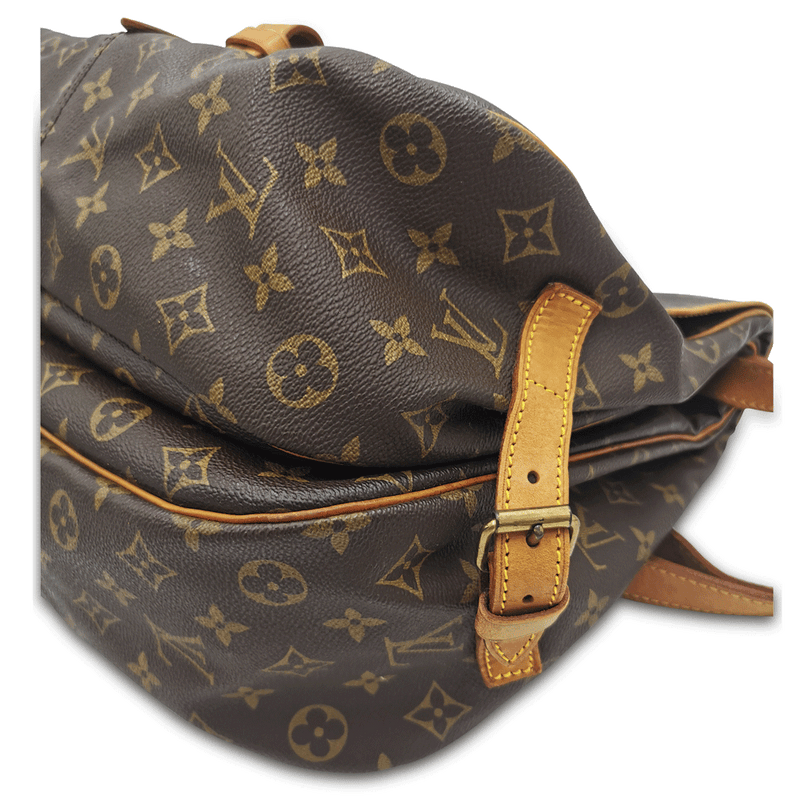 Monogram Canvas Saumur 35 taske fra brand: LOUIS VUITTON - We Do Vintage