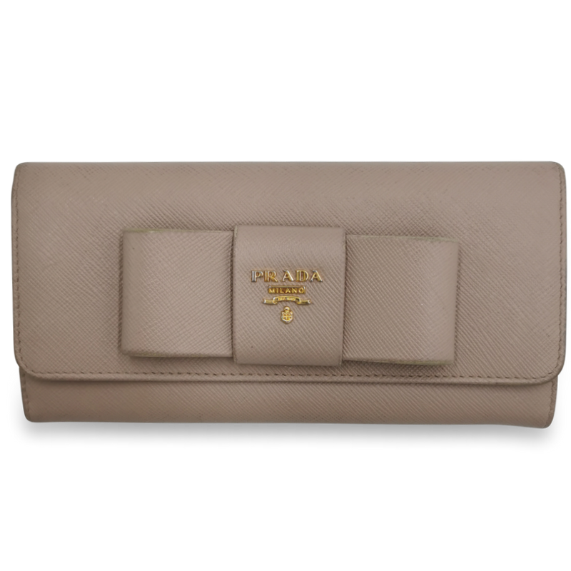 Beige Saffiano Bow Wallet taske fra brand: PRADA - We Do Vintage