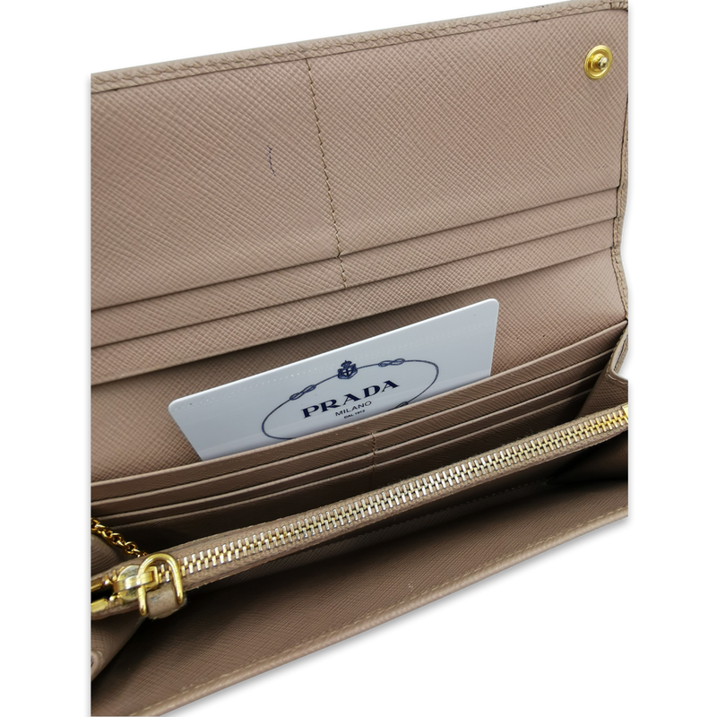 Beige Saffiano Bow Wallet taske fra brand: PRADA - We Do Vintage