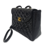 Sort Patent flap bag taske fra brand: CHANEL - We Do Vintage