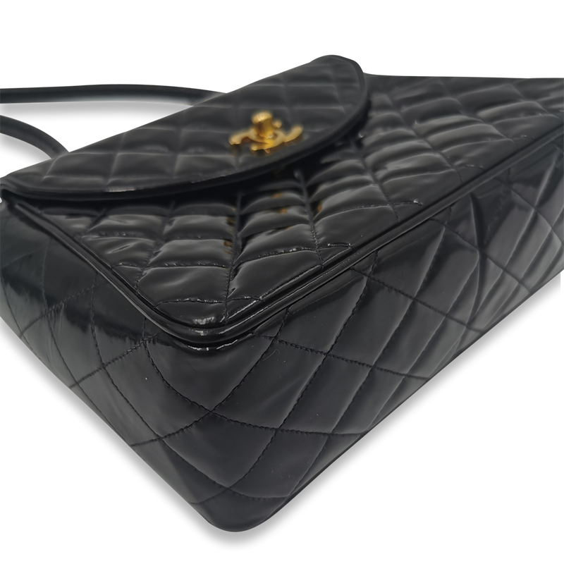 Sort Patent flap bag taske fra brand: CHANEL - We Do Vintage
