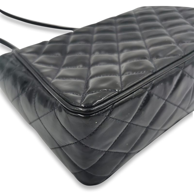 Sort Patent flap bag taske fra brand: CHANEL - We Do Vintage
