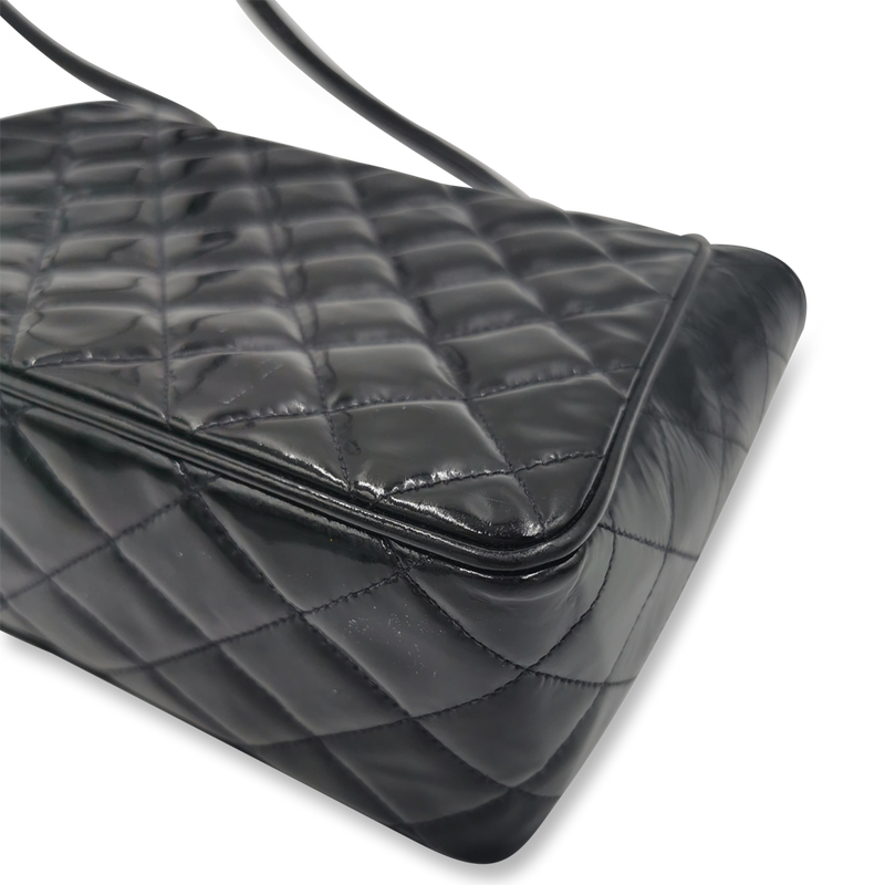 Sort Patent flap bag taske fra brand: CHANEL - We Do Vintage