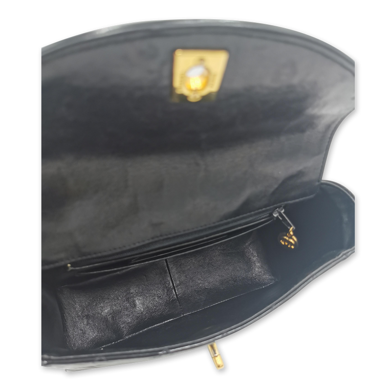 Sort Patent flap bag taske fra brand: CHANEL - We Do Vintage