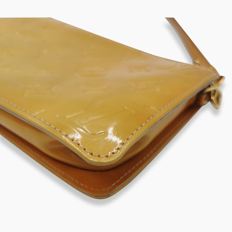Gul monogram Vernis Lexington Pochette taske fra brand: LOUIS VUITTON - We Do Vintage