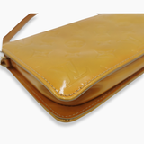 Gul monogram Vernis Lexington Pochette taske fra brand: LOUIS VUITTON - We Do Vintage