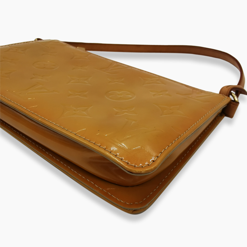 Gul monogram Vernis Lexington Pochette taske fra brand: LOUIS VUITTON - We Do Vintage