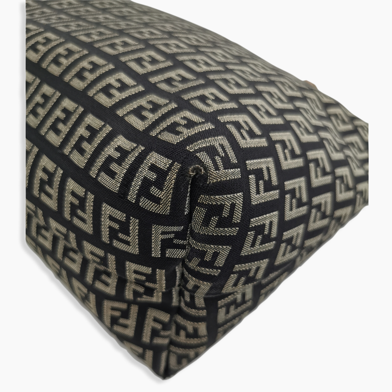 Vintage Zucca Tote taske fra brand: FENDI - We Do Vintage