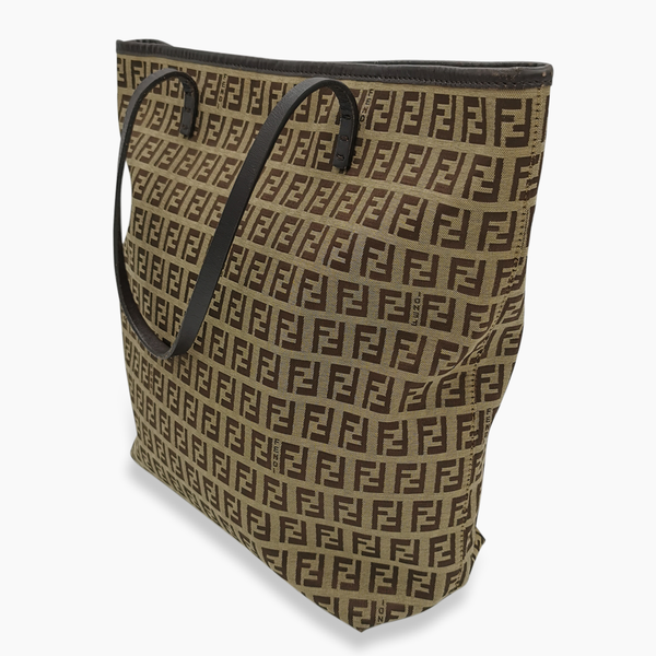 Vintage Zucca Tote taske fra brand: FENDI - We Do Vintage
