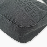 Sort Zucca baguette taske fra brand: FENDI - We Do Vintage