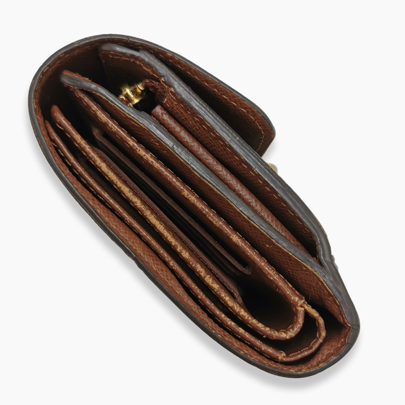 Monogram Canvas koala wallet taske fra brand: LOUIS VUITTON - We Do Vintage
