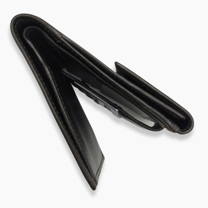 Brun zucca nylon wallet taske fra brand: FENDI - We Do Vintage