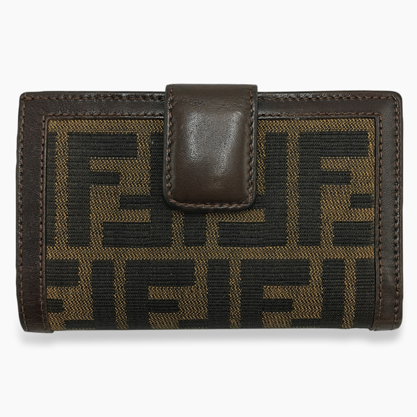 Brun zucca nylon wallet taske fra brand: FENDI - We Do Vintage