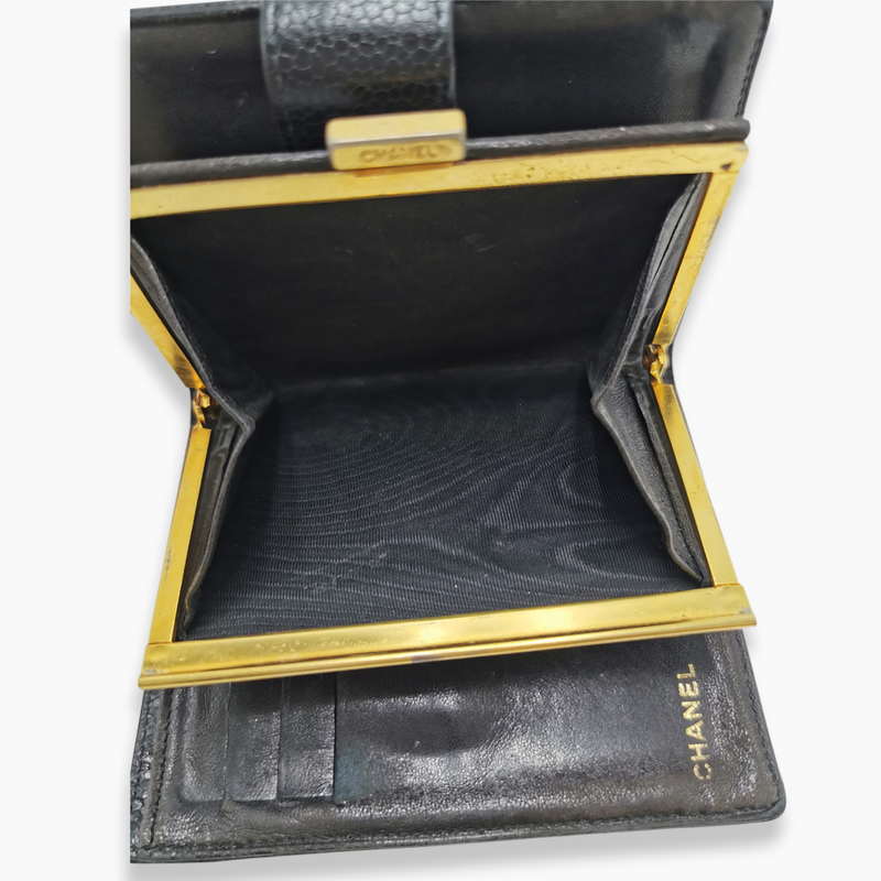 Caviar sort wallet taske fra brand: CHANEL - We Do Vintage