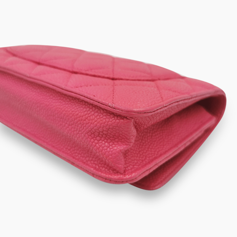 Pink caviar WOC taske fra brand: CHANEL - We Do Vintage