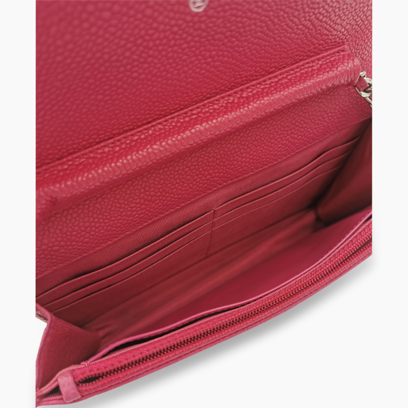 Pink caviar WOC taske fra brand: CHANEL - We Do Vintage