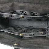 Sort Suede Caviar Tote taske fra brand: CHANEL - We Do Vintage